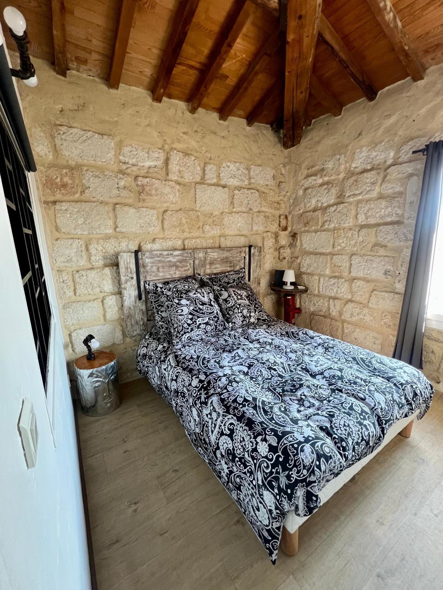Lou Mireio Apartment Aigues-Mortes Bagian luar foto