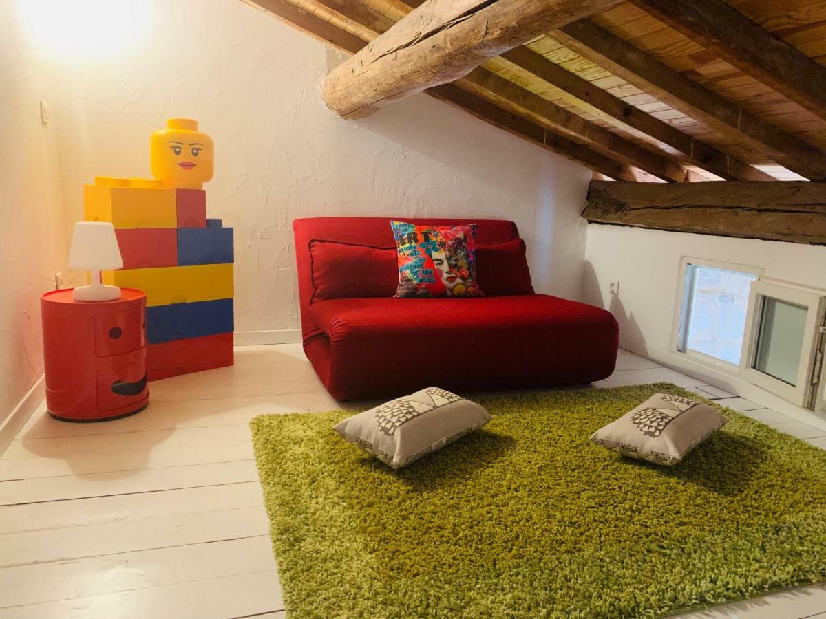 Lou Mireio Apartment Aigues-Mortes Bagian luar foto