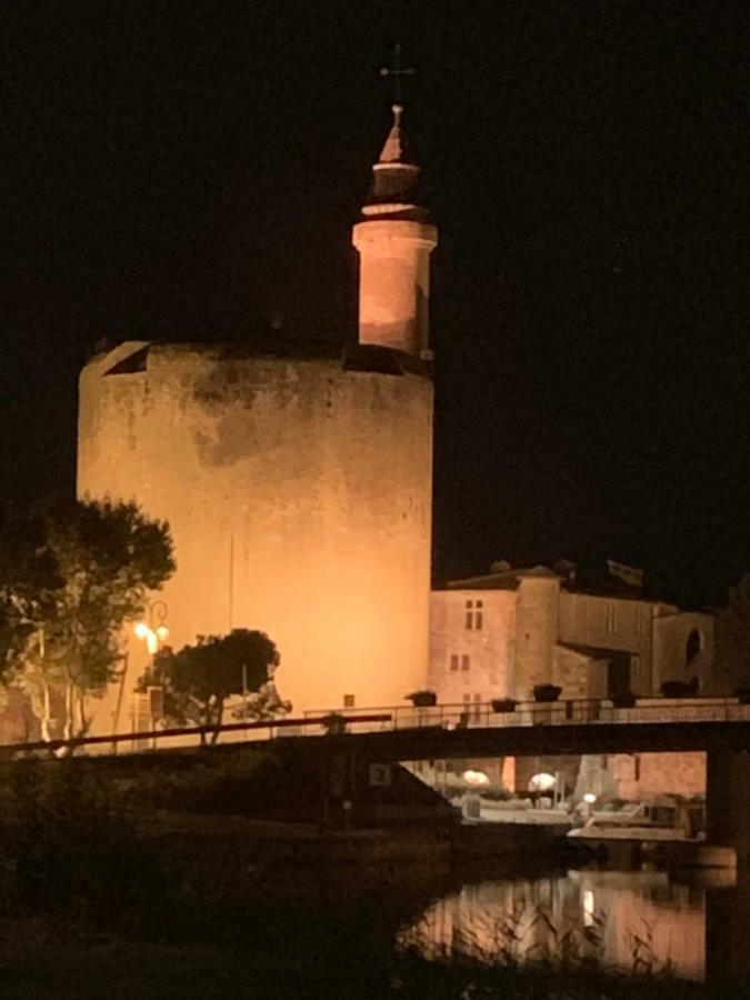 Lou Mireio Apartment Aigues-Mortes Bagian luar foto